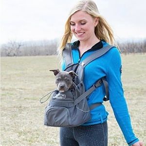 NWOT Outward Hound Front Dog Carrier SMALL Padded Soft Secure Adjustable NWOT